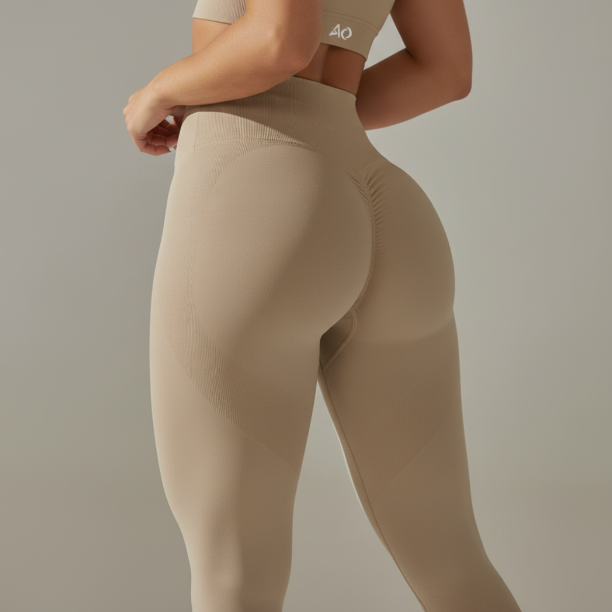 Sandstone Performance 2.0 Seamless Set