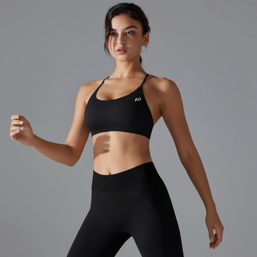 Dynamic pose - Black activewear