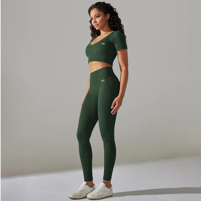 Green Peak Seamless Set