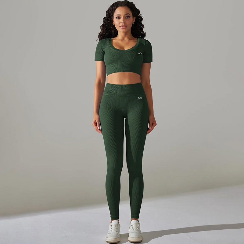 Green Peak Seamless Set