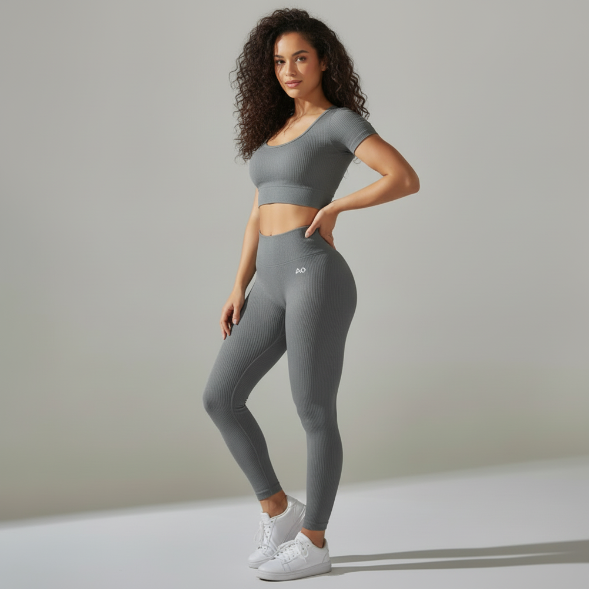Grey Peak Seamless Set