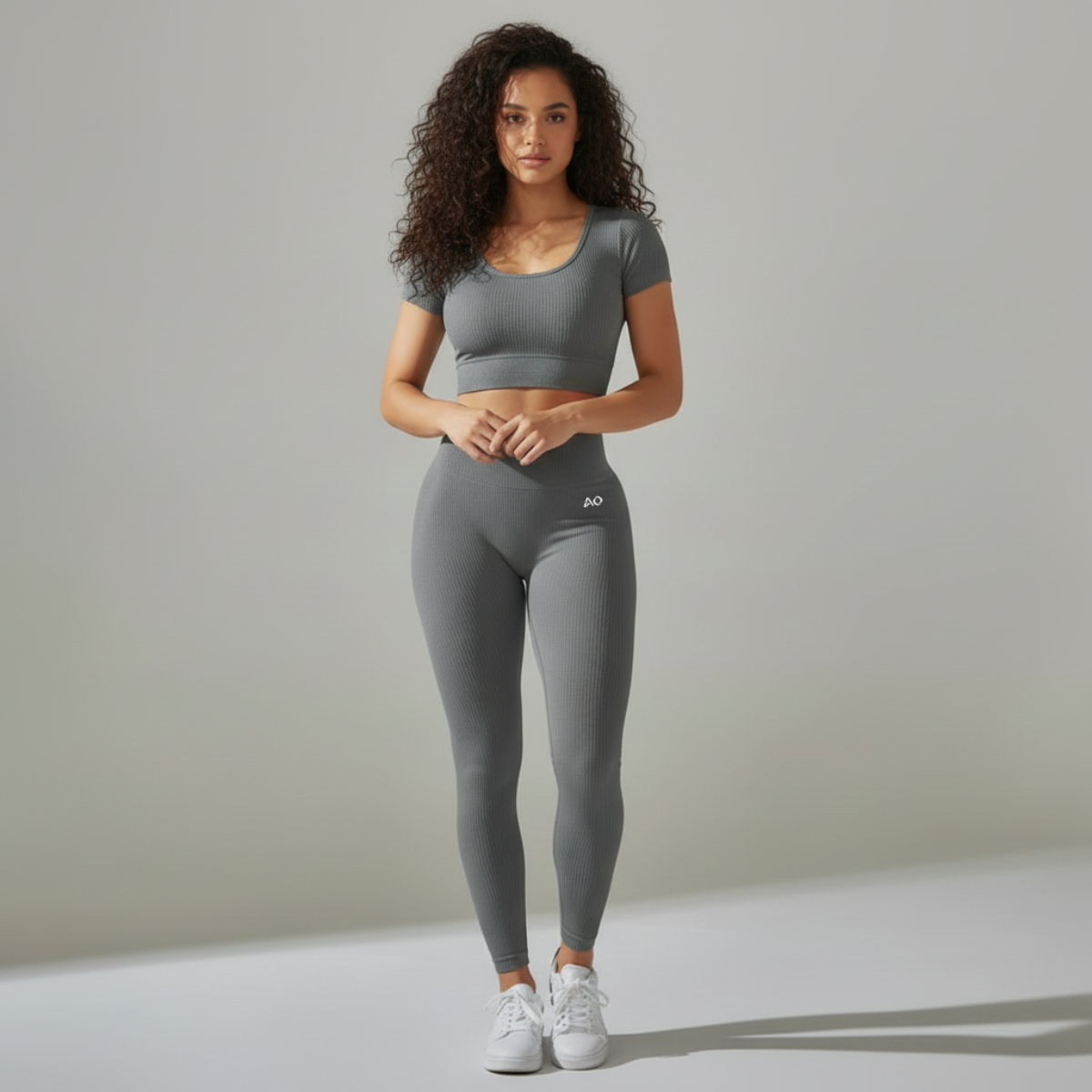 Grey Peak Seamless Set