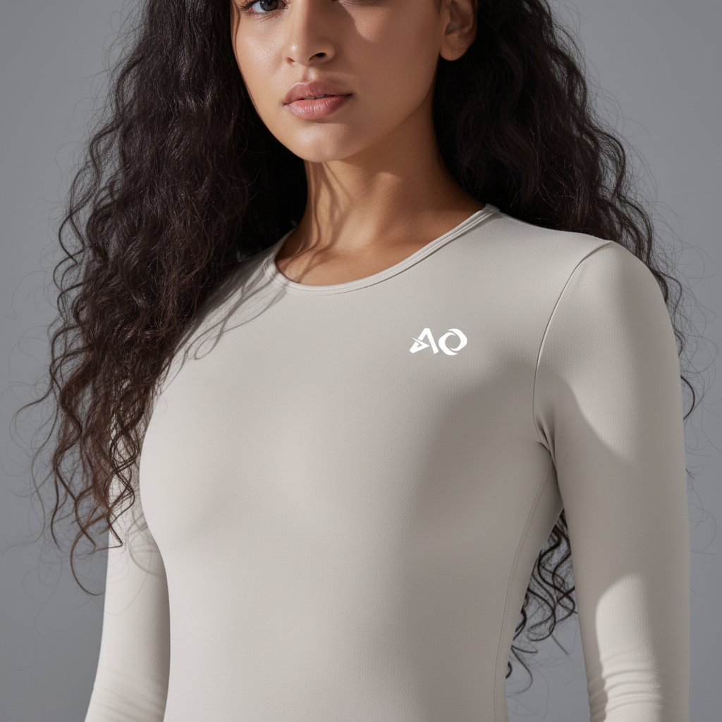 Cream Set - Shoulder Detail