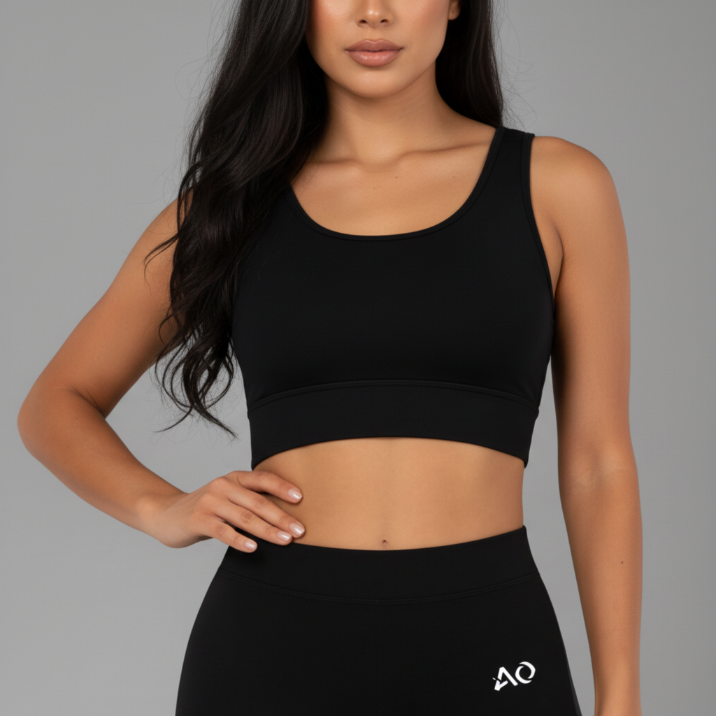 Crop top and waist detail