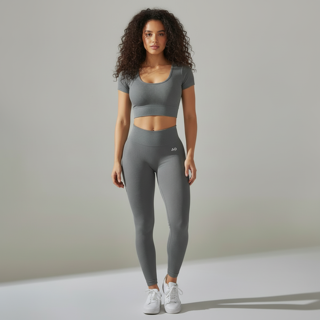 Grey Peak Seamless Set