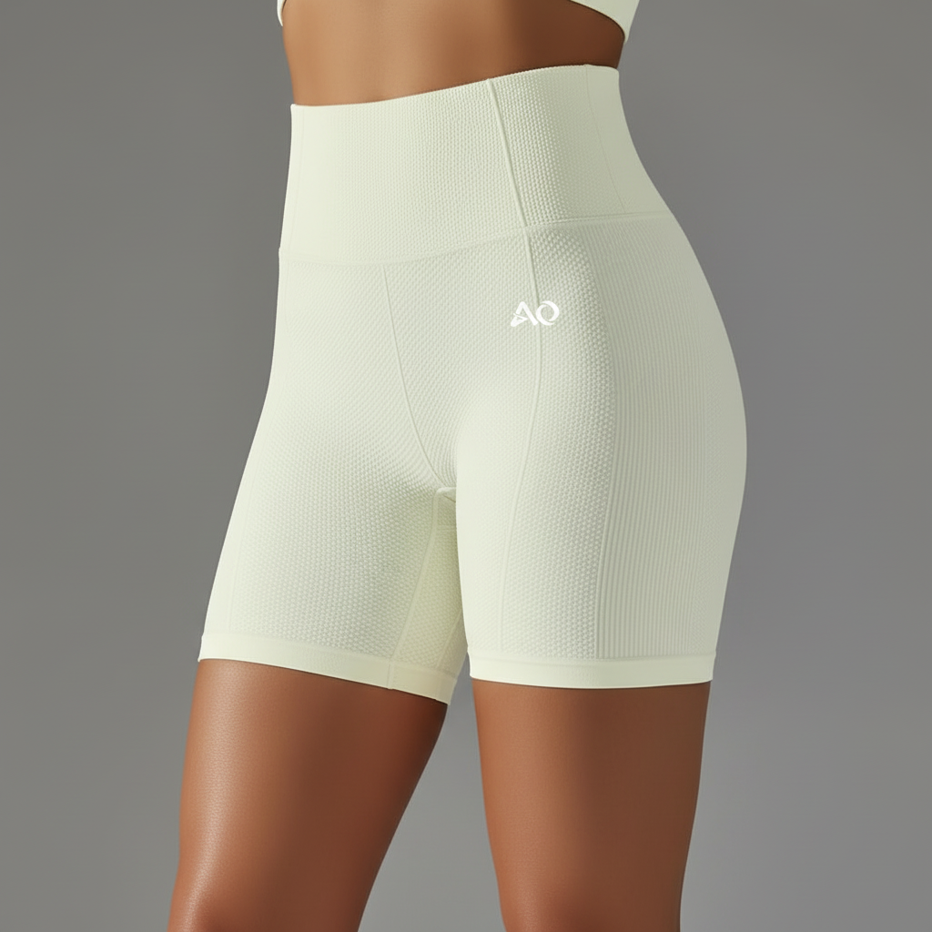 Three-quarter view - White textured bike shorts